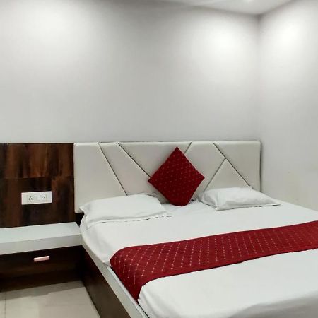 Cable Car Hotell Varanasi Eksteriør bilde