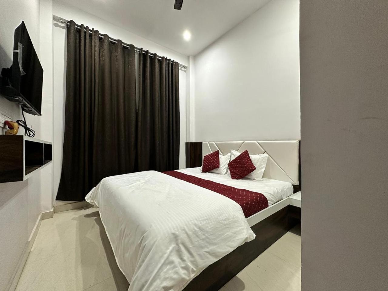 Cable Car Hotell Varanasi Eksteriør bilde