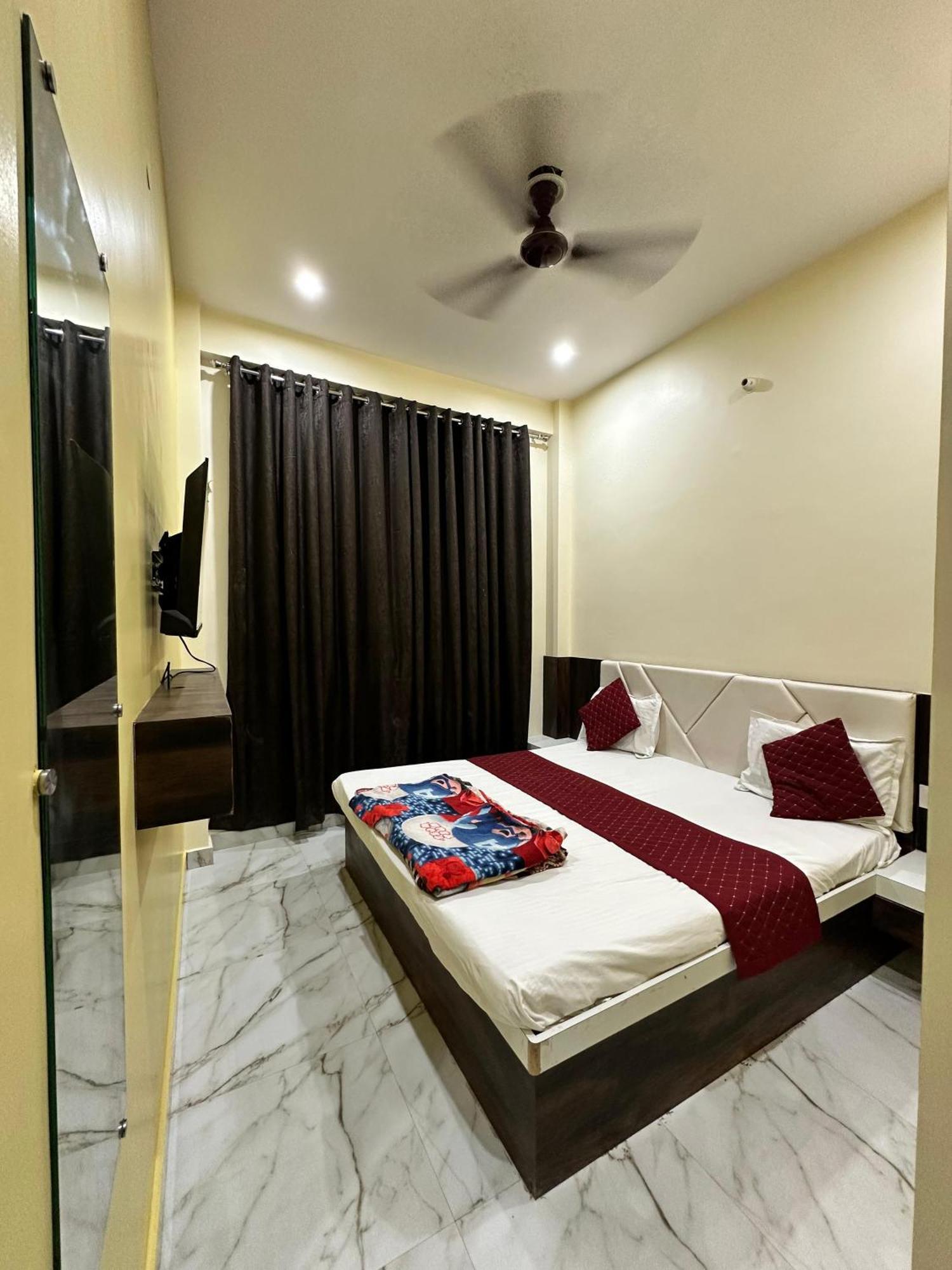 Cable Car Hotell Varanasi Eksteriør bilde